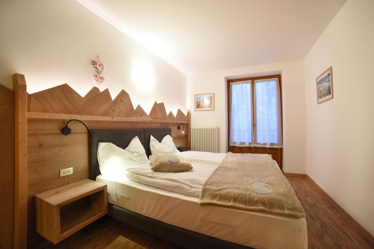 Albergo Sporting Peio Fonti Exteriör bild