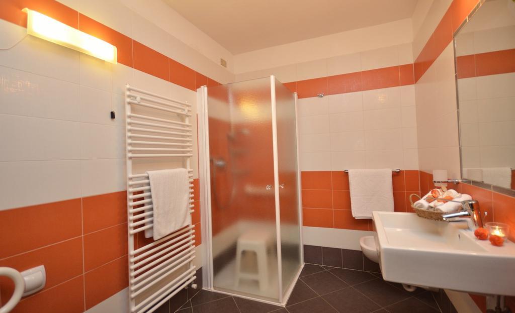 Albergo Sporting Peio Fonti Exteriör bild
