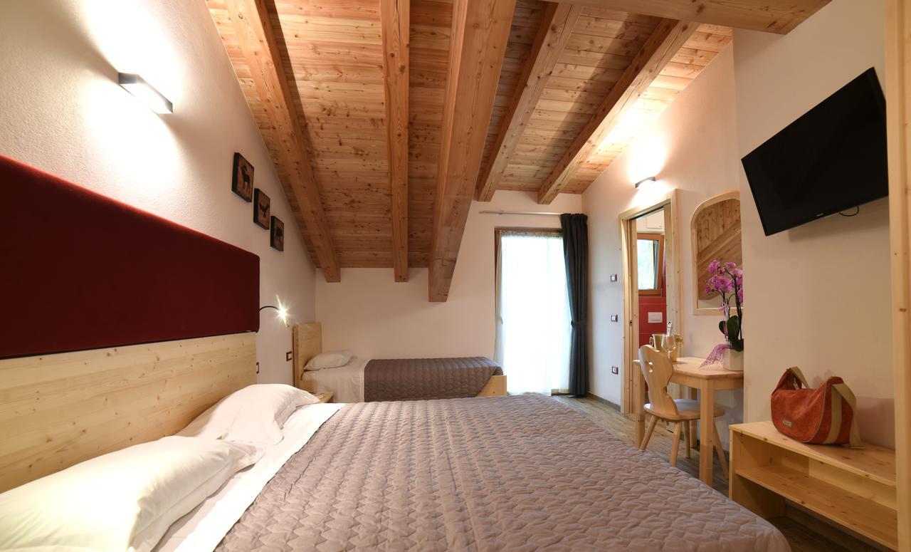 Albergo Sporting Peio Fonti Exteriör bild