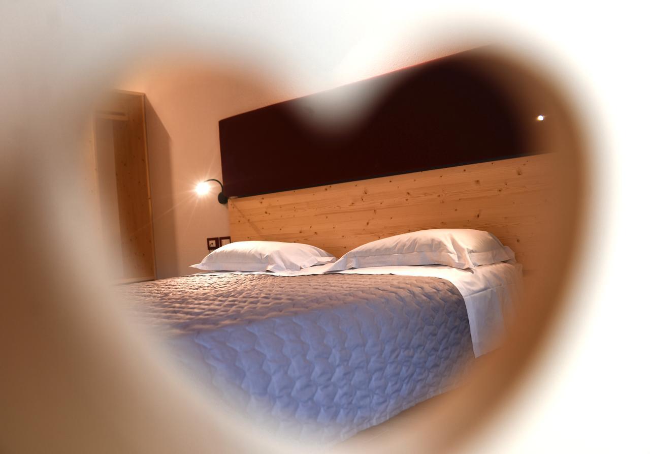 Albergo Sporting Peio Fonti Exteriör bild
