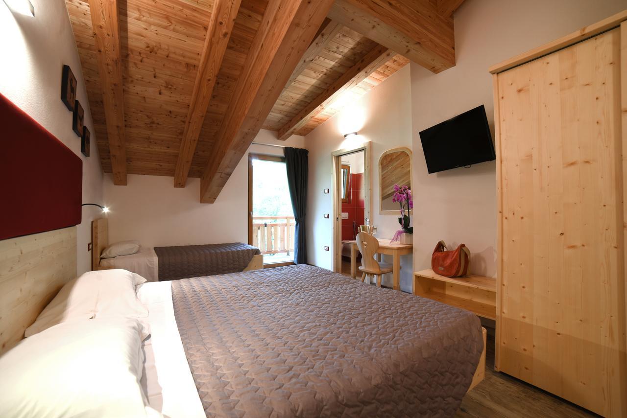 Albergo Sporting Peio Fonti Exteriör bild