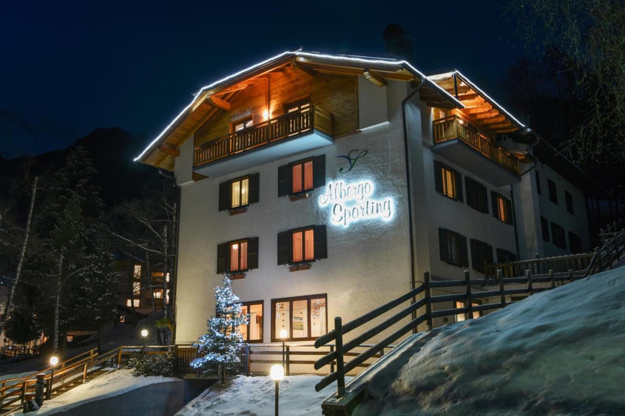 Albergo Sporting Peio Fonti Exteriör bild